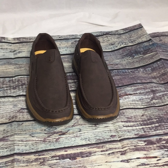 mens deck shoes size 11